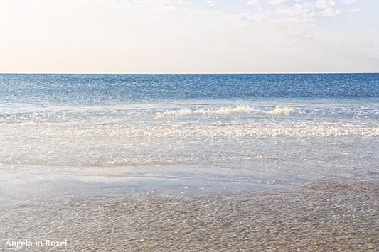 Landschaftsbild: Wellen am Strand, Mehrfachbelichtung, Unschärfe durch Dreifachbelichtung, Wenningstedt, Sylt | Ihr Kontakt: Angela to Roxel