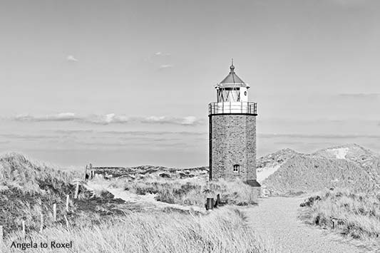 Fotografie: Quermarkenfeuer, alter Leuchtturm in der Dünenlandschaft am Roten Kliff bei Kampen, schwarzweiss, Nordseeinsel Sylt, Bildlizenz, Stockfoto